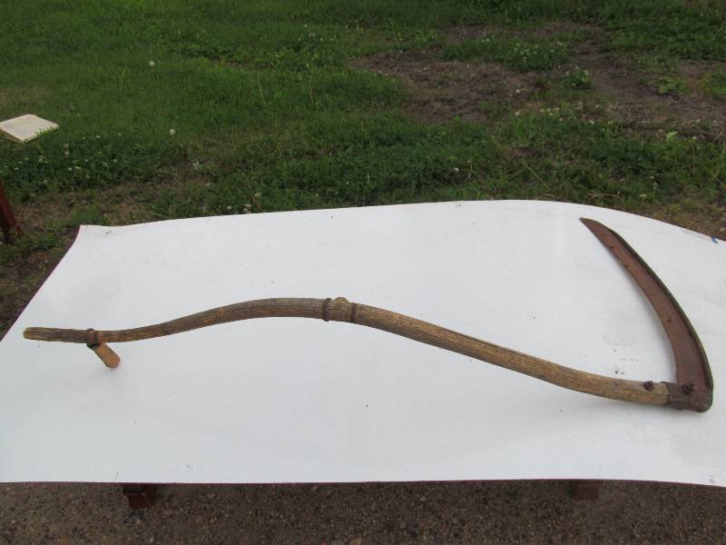 lot 69 image: Hand Scythe