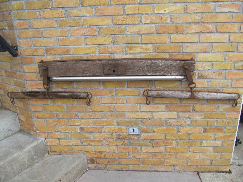 lot 7 image: Vintage,double evener