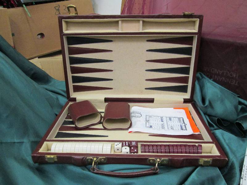 lot 80 image: Backgammon ...