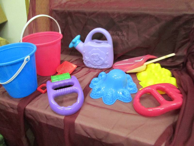 lot 144 image: Beach toys for kids in a bag...