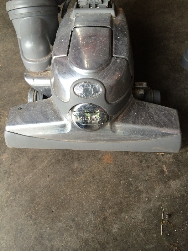 Kirby Vacuum Cleaner Sentra  Includes attachments   WORKS