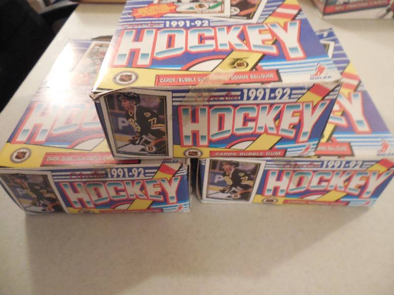 lot 10-COPY image: (3) 199192 O-Pee-Chee Hockey Wax Boxes, New Sealed 36 Pack Box