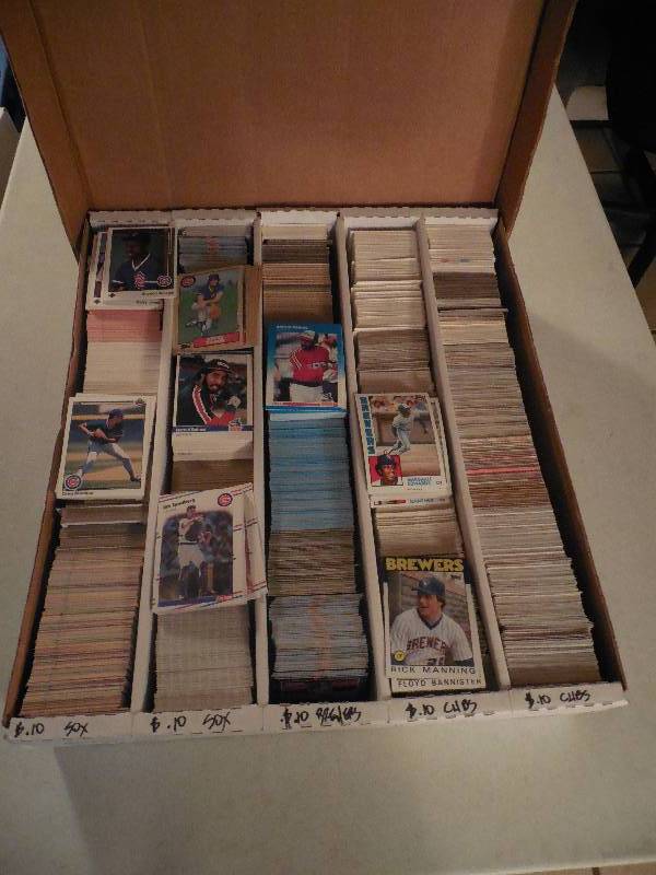 lot 1 image: 5000 Count Lot Collection of Baseball Cards