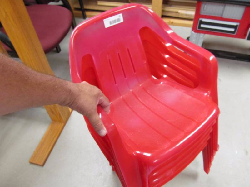 lot 16 image: Lot of 5 Red Toddler Chairs
