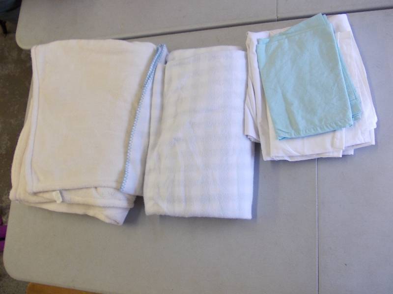 2-Plush Blankets, Sheets, Pillow Case