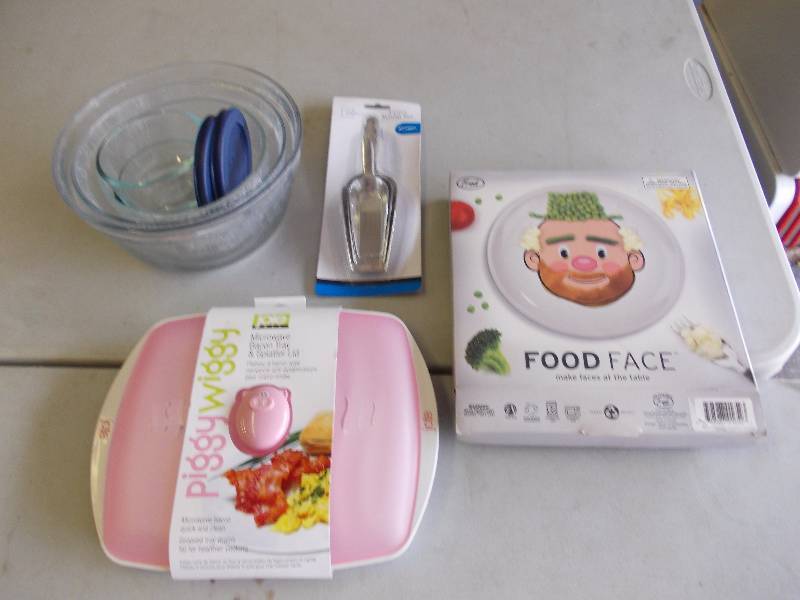 Lot Of New & Like New Kitchen Wares