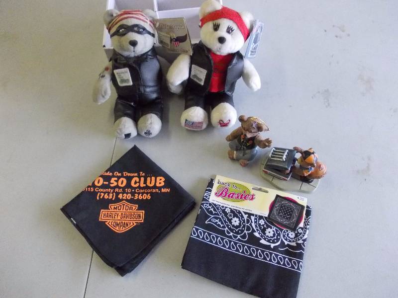 Harley Davidson FigurineOther Motorcycle Bears & Bandanas