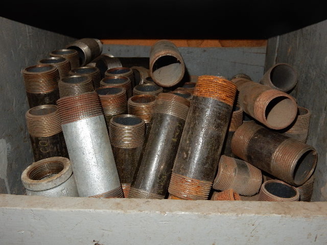 Miscellaneous 1 12 in Pipe fittings as pictured