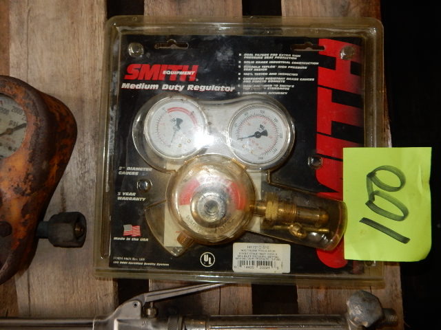 NEW Smith Oxygen Regulator, Cutting Torch handle, Used. Oxygen regulator