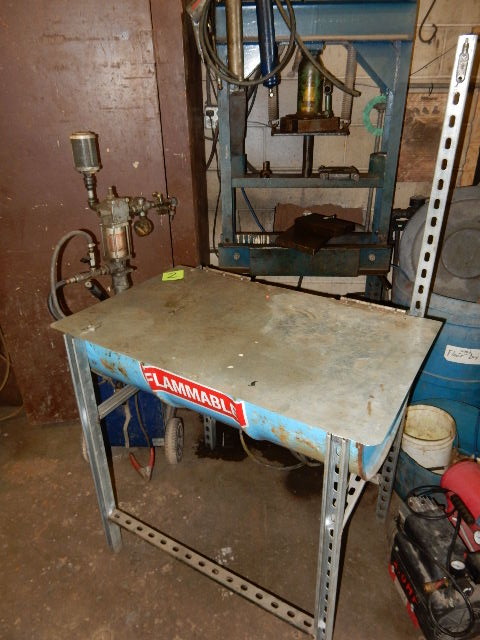 Parts Washing Table with pumps