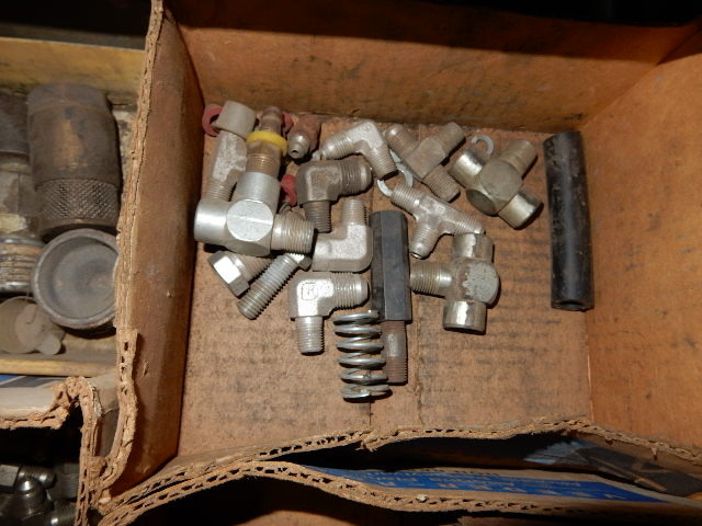 High Pressure and Hydraulic Pipe Fittings, Most are Parker Brand