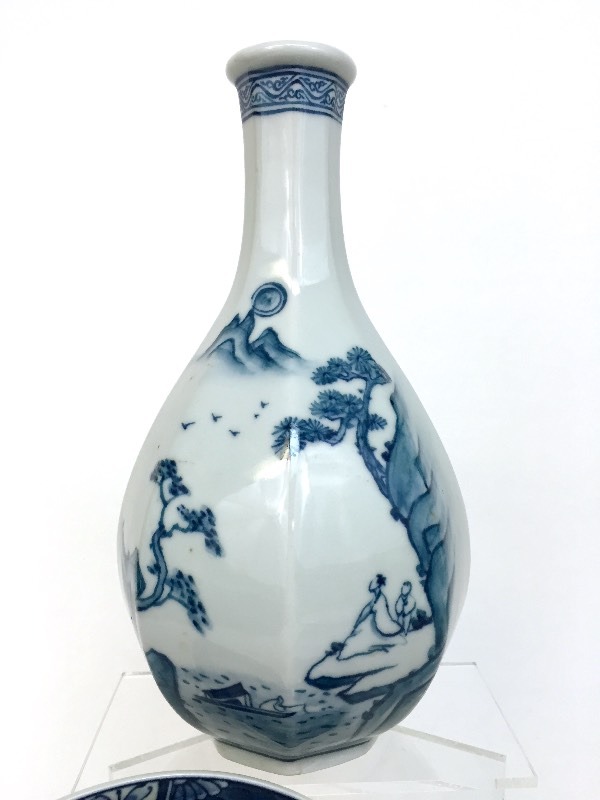 Set of 3 Flow Blue style chinese piece 2 serving bowls & a vase