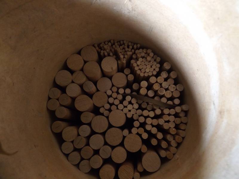 36 Wooden Dowels