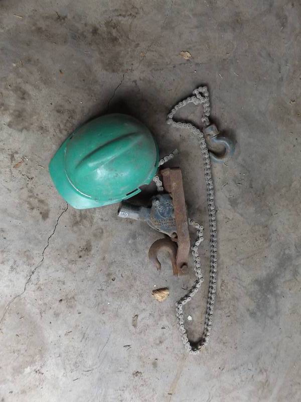 Puller and Hard Hat