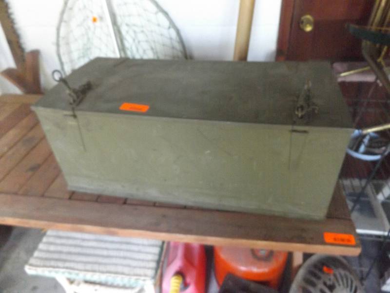Military Box, Duffle Bag, Razor Strap