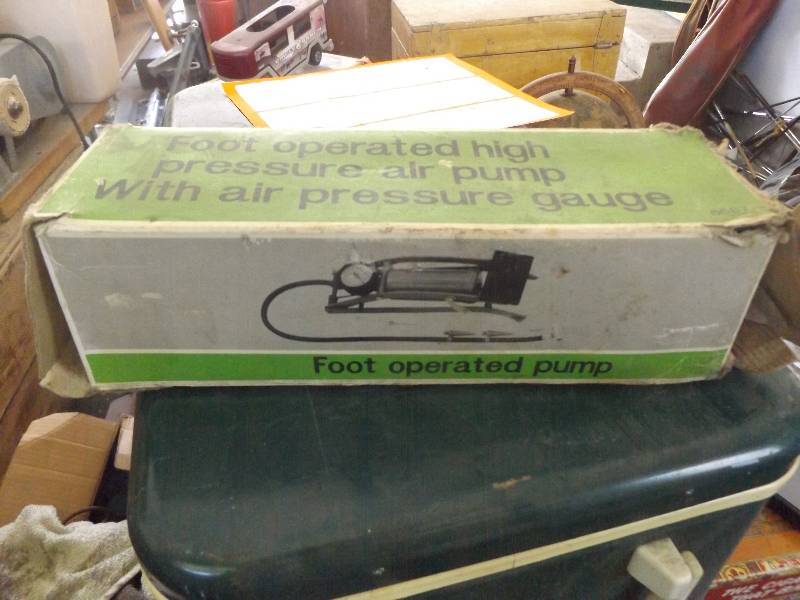 Foot air pump, like new