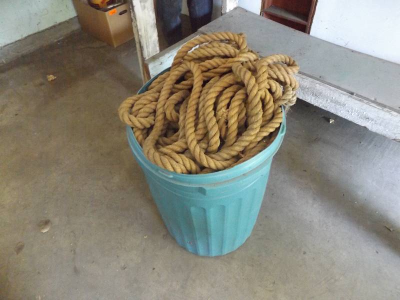 Trashcan and rope