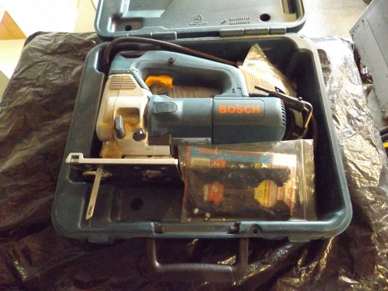 lot 67 image: Bosh Jig Saw