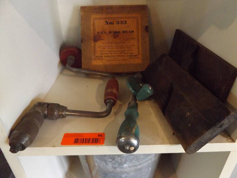 lot 86 image: Vintage Tools