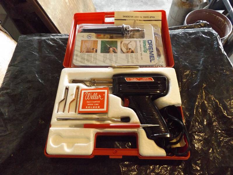 lot 97 image: Soldering Kits