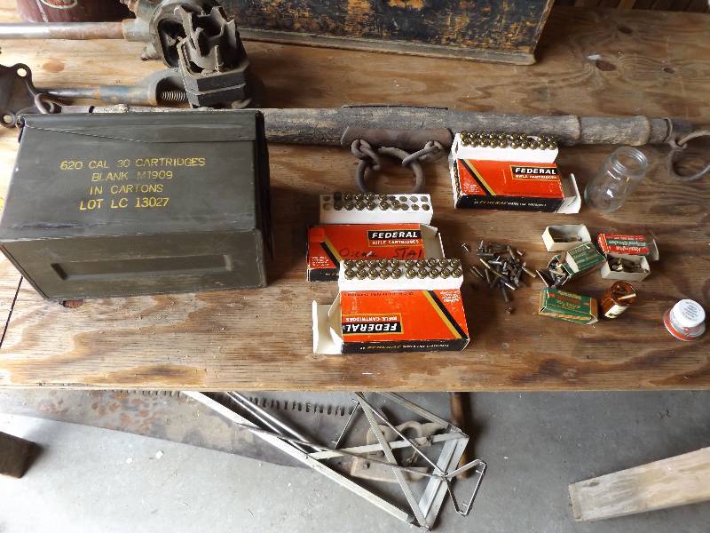 lot 99 image: Ammo Box