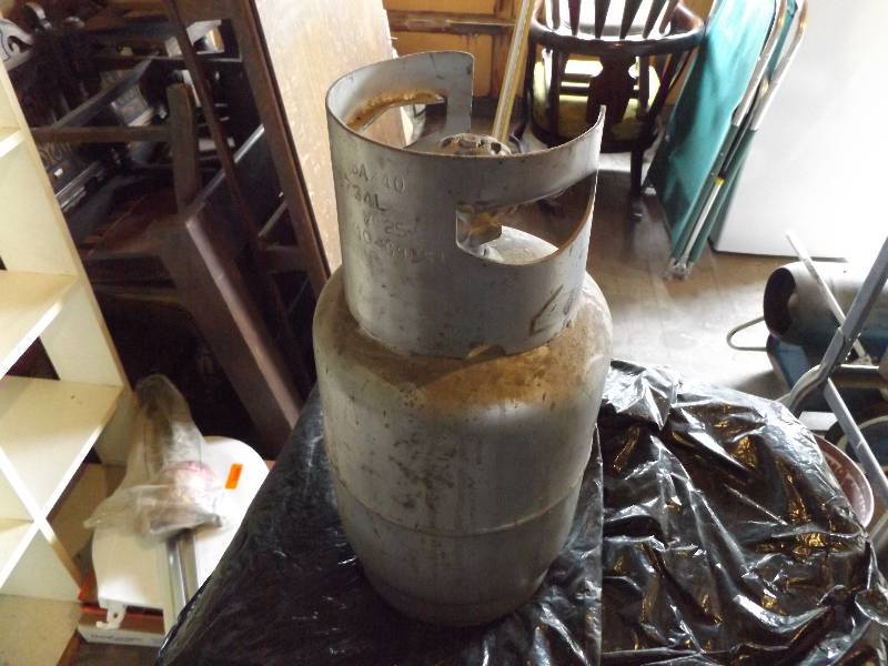 lot 119 image: Propane Tank