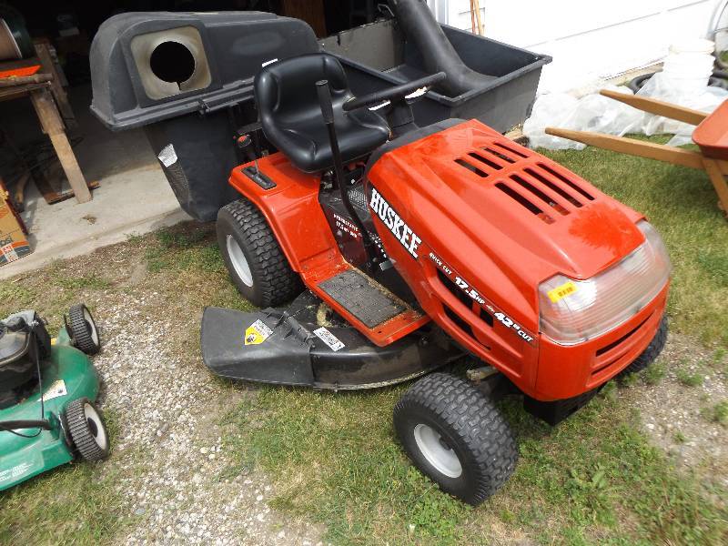 Huskee Riding Lawn Mower EGF ESTATE TOOL AUCTION K BID