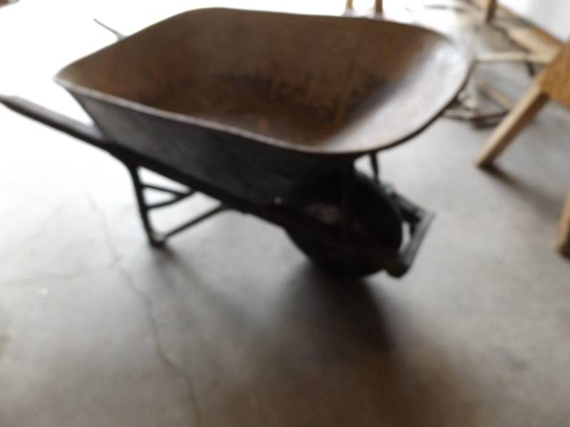 lot 15 image: Wheel Barrow