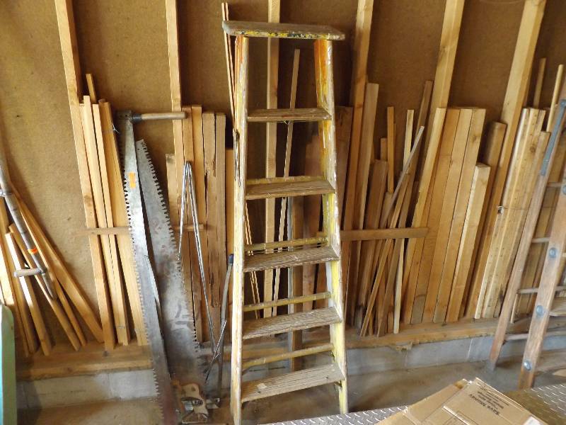 lot 27 image: Step Ladder