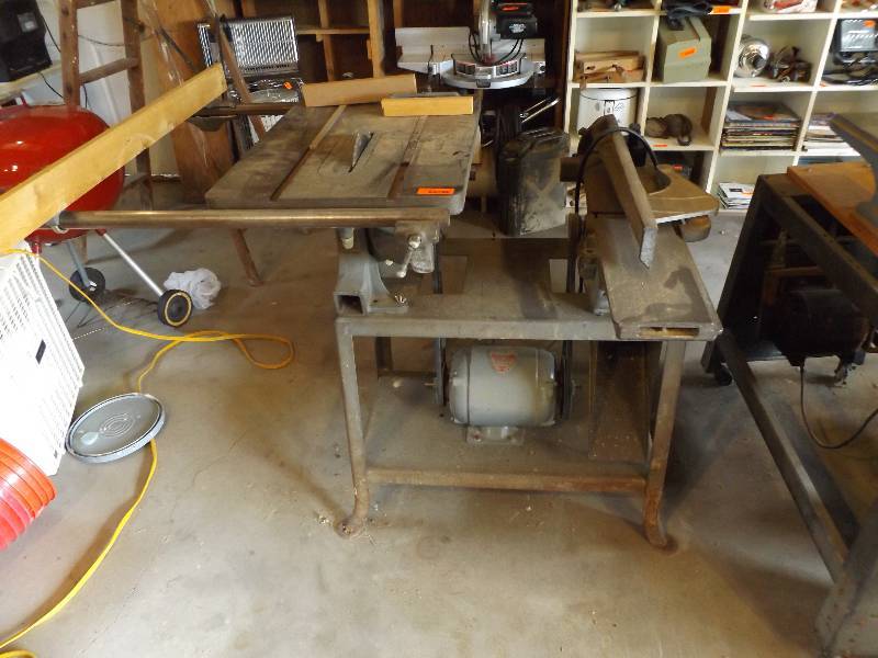 lot 37 image: Delta Joiner  Table saw