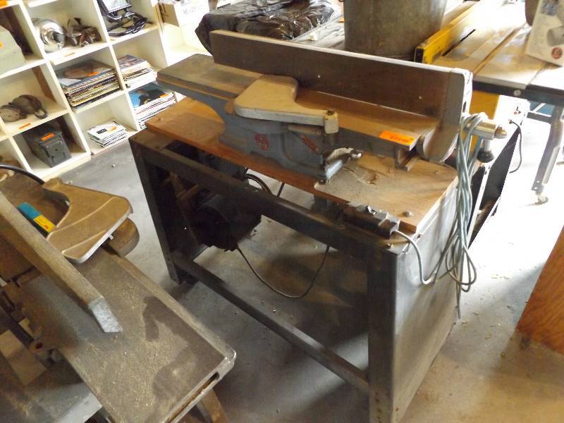 lot 38 image: Delta Joiner