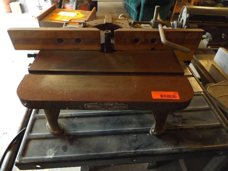 lot 42 image: Delta Sharpener