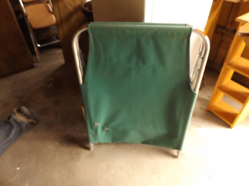 lot 47 image: Aluminum Frame Cot