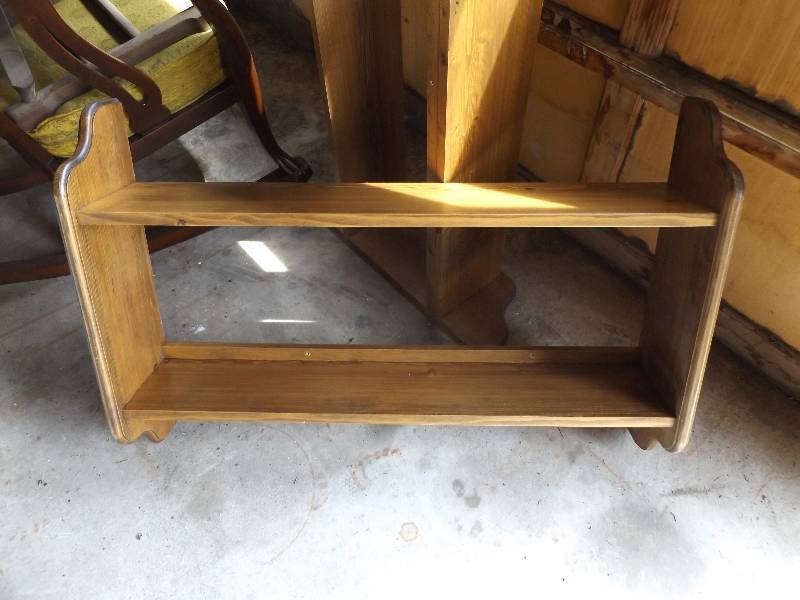 lot 52 image: Shelf