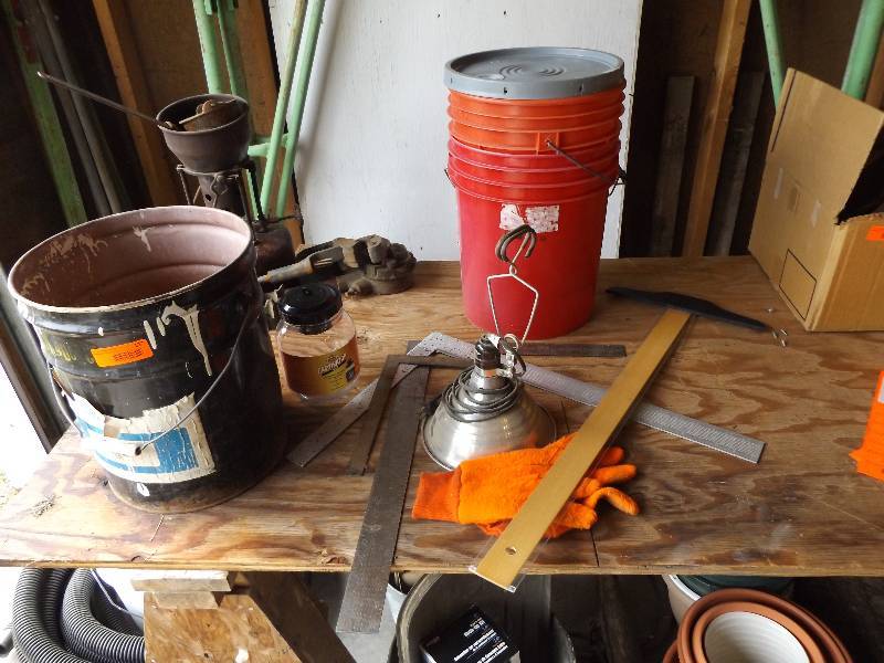 lot 127 image: Misc Tools