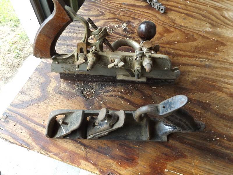 lot 131 image: Antique Edge Trim Planers