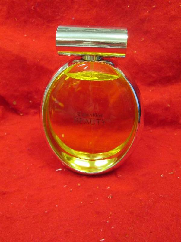Calvin Klein Beauty New Genuine Des...