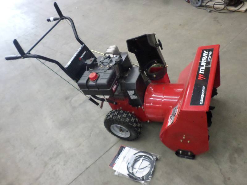 lot 11 image: Like New Murray 8HP Electric Start ...