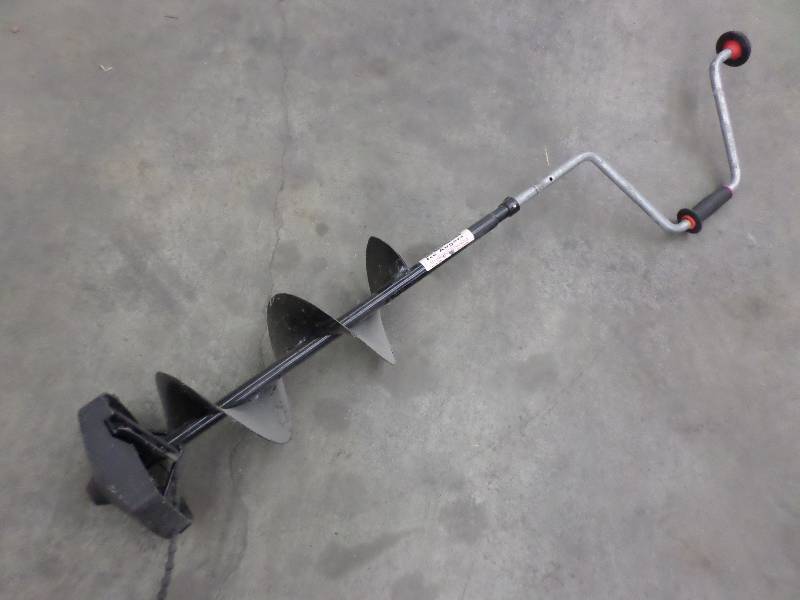 lot 70 image: Strikemaster 8 Ice Auger ...