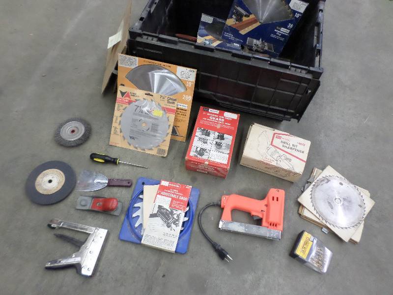 lot 71 image: Tote Of Misc Hand Tools-Drill Bits-...