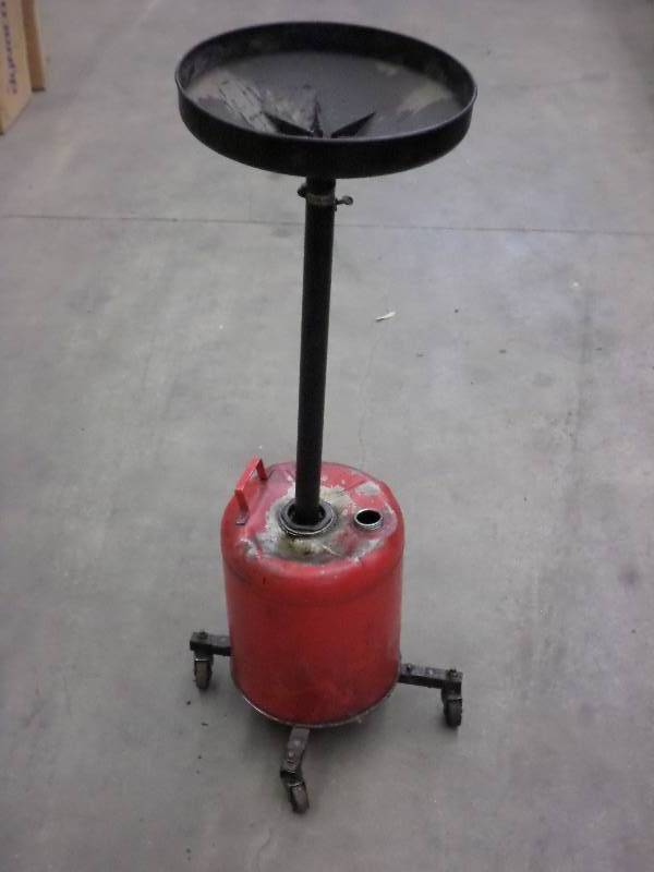 lot 82 image: Rolling Oil Drain System ...