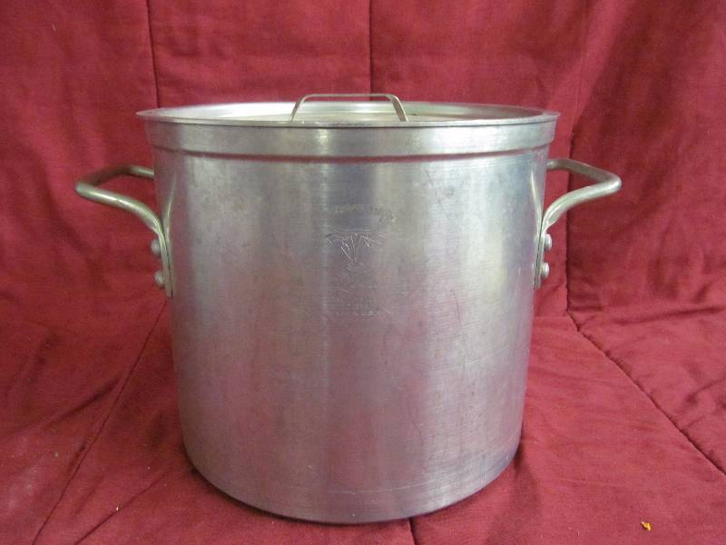 Stock pot