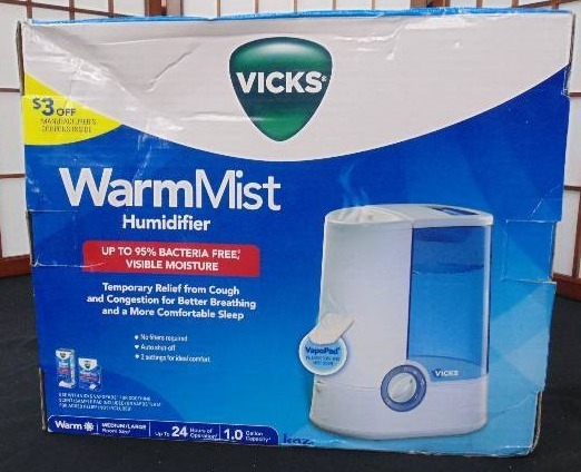 lot 3 image: Vicks WarmMist Humidifier