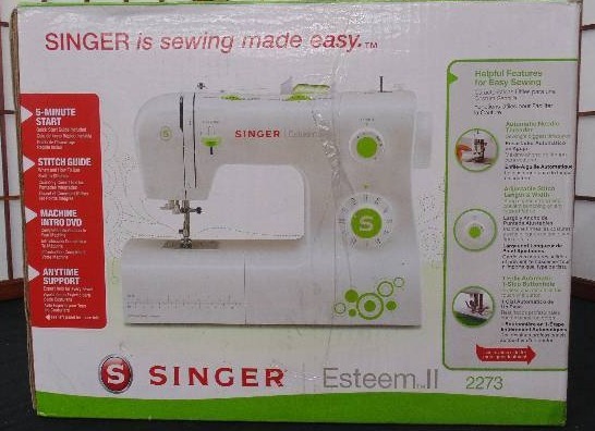 lot 5 image: Singer Esteem 2 Sewing Machine