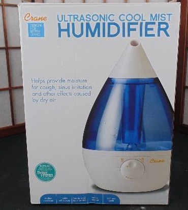 lot 13 image: Crane Ultrasonic Cool Mist Humidifier
