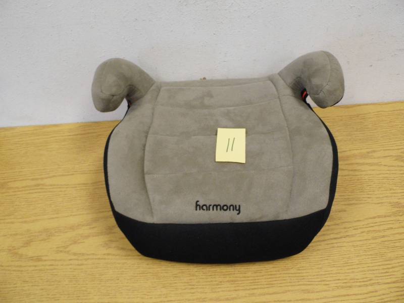 lot 11 image: Harmony Booster Seat