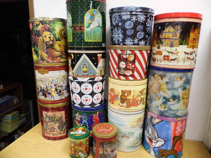 lot 32 image: 2 Garbage Cans w Tims