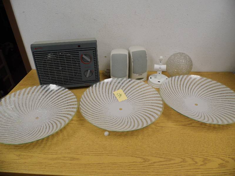 lot 36 image: Heater and Misc