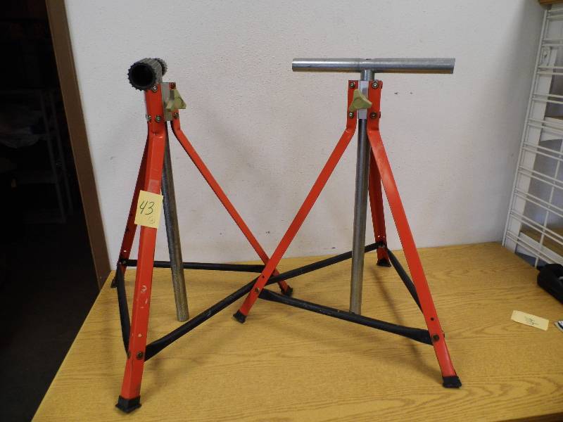 lot 43 image: 2 Extenders
