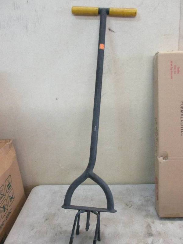 Hand Tiller